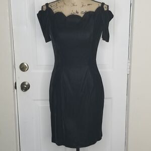 Bee Darlin | Vintage Velvet Scalloped Neck Dress